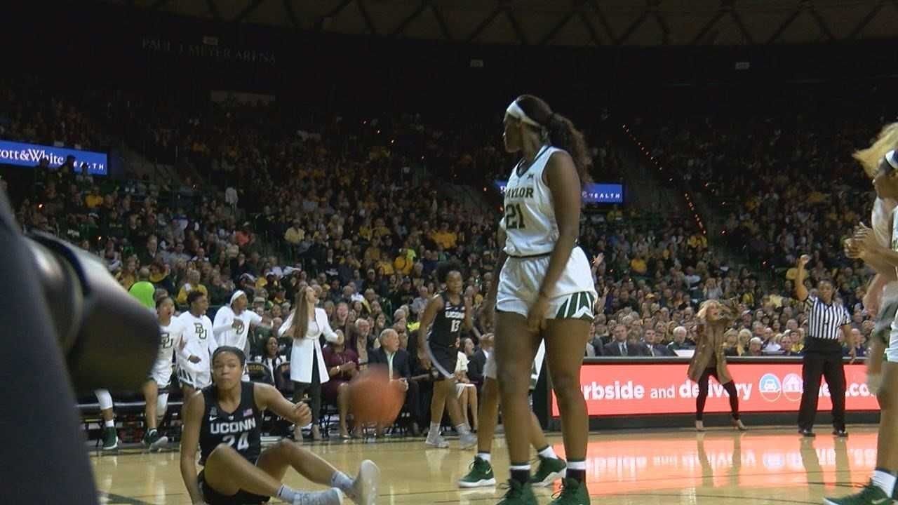Baylor Upsets Top Ranked Uconn 68 57