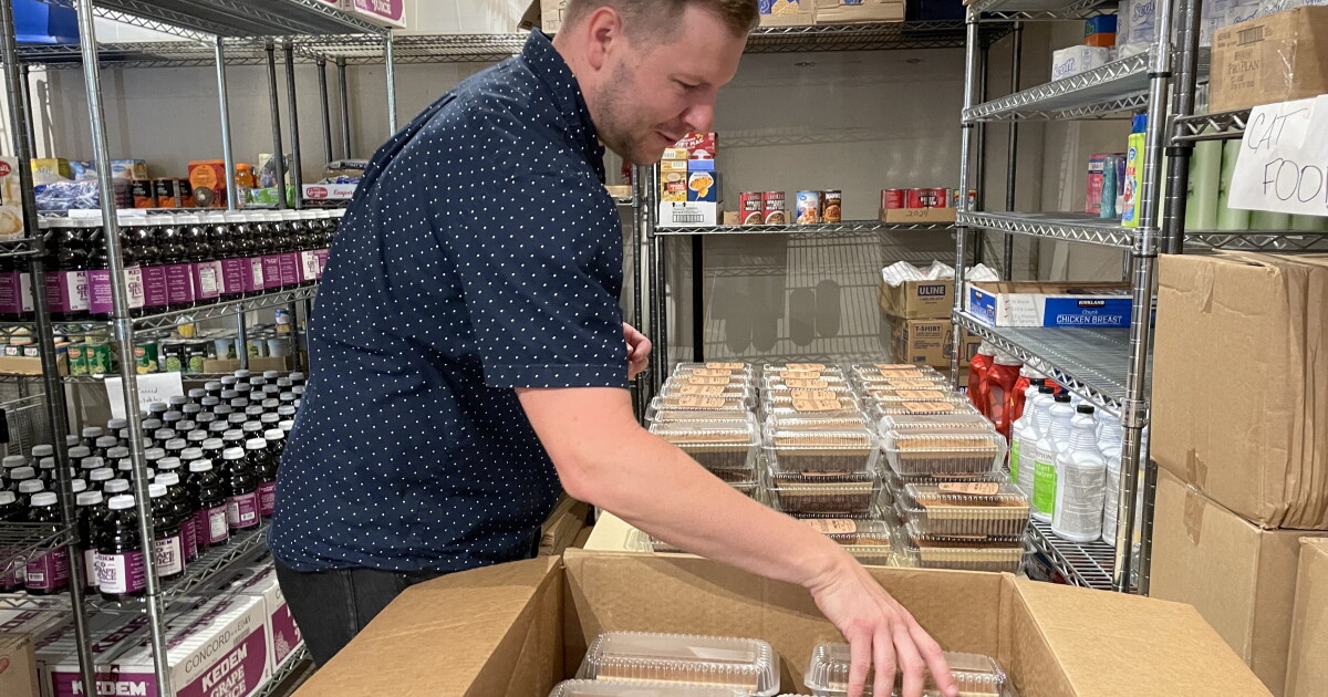 Jewish Family Services packs meal kits for Rosh Hashanah - Vimarsana News