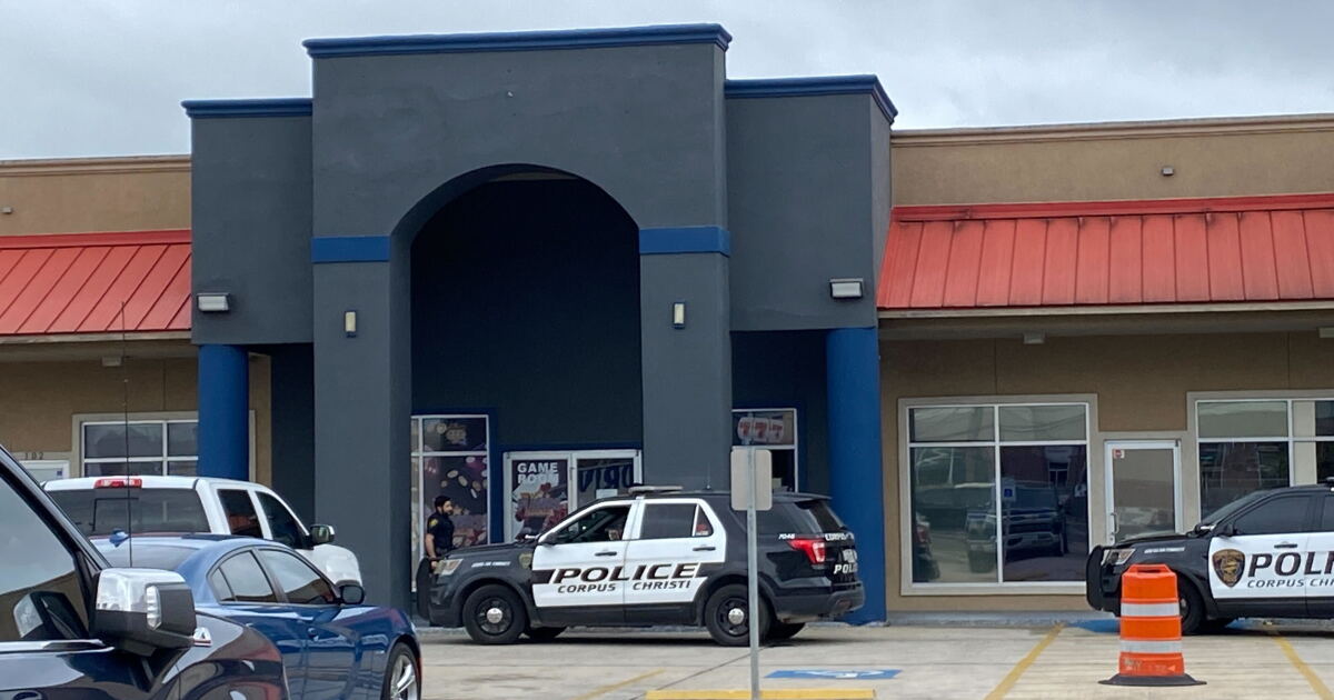 Three arrested in Southside game room raid, five patrons cited for gambling - Vimarsana News