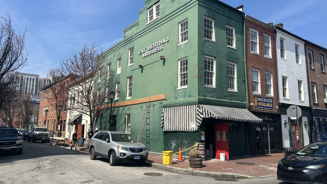 Landmark building in Fell's Point condemned
