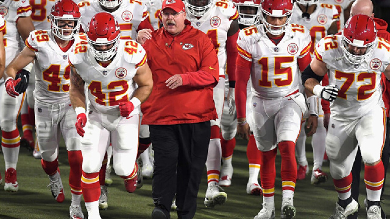 Chiefs prep for Raiders as RB Kareem Hunt released