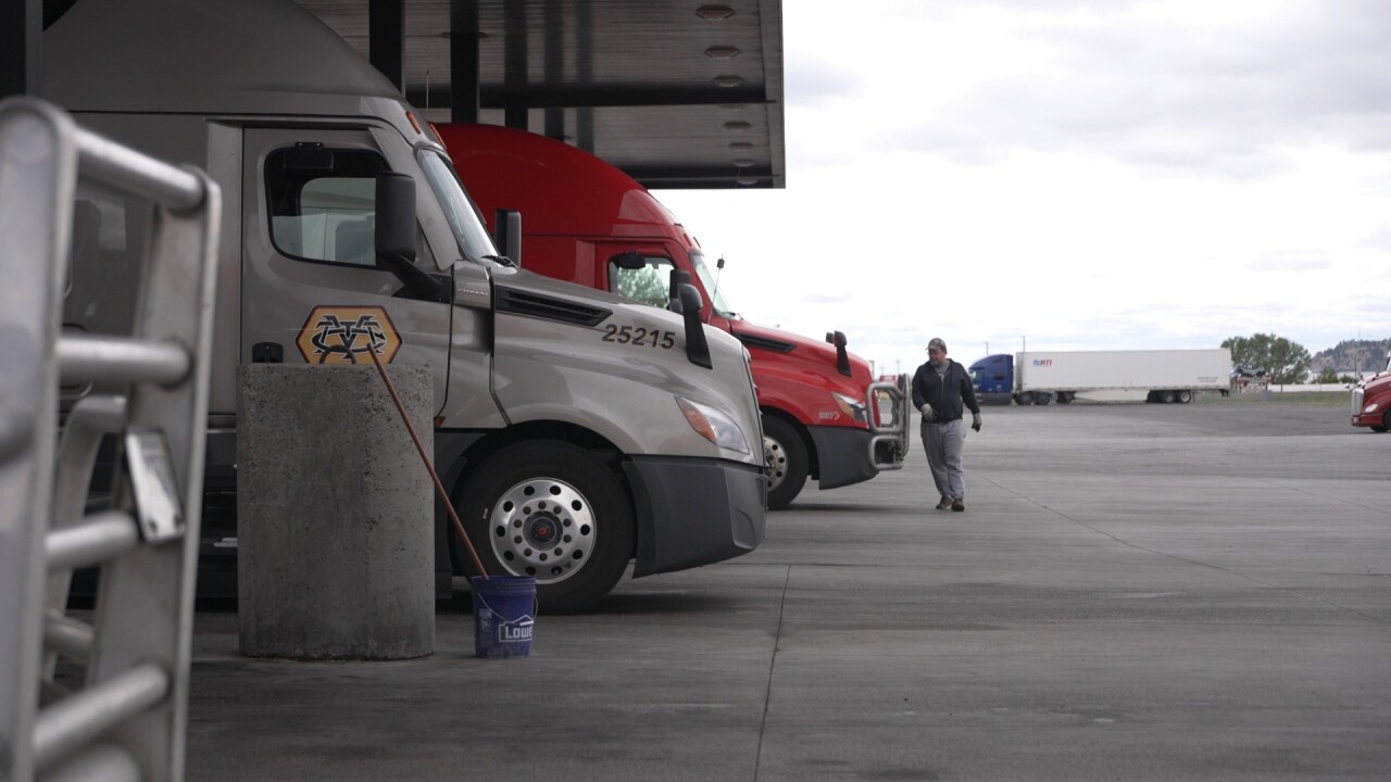trucks2_2.3.1.jpg