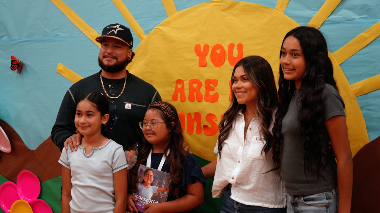 Londyn and her family.png