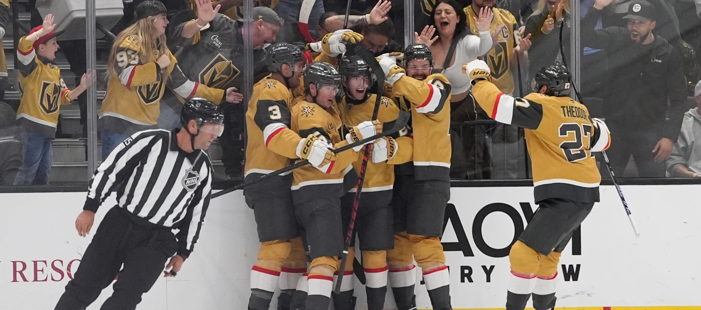 Blackhawks Golden Knights Hockey