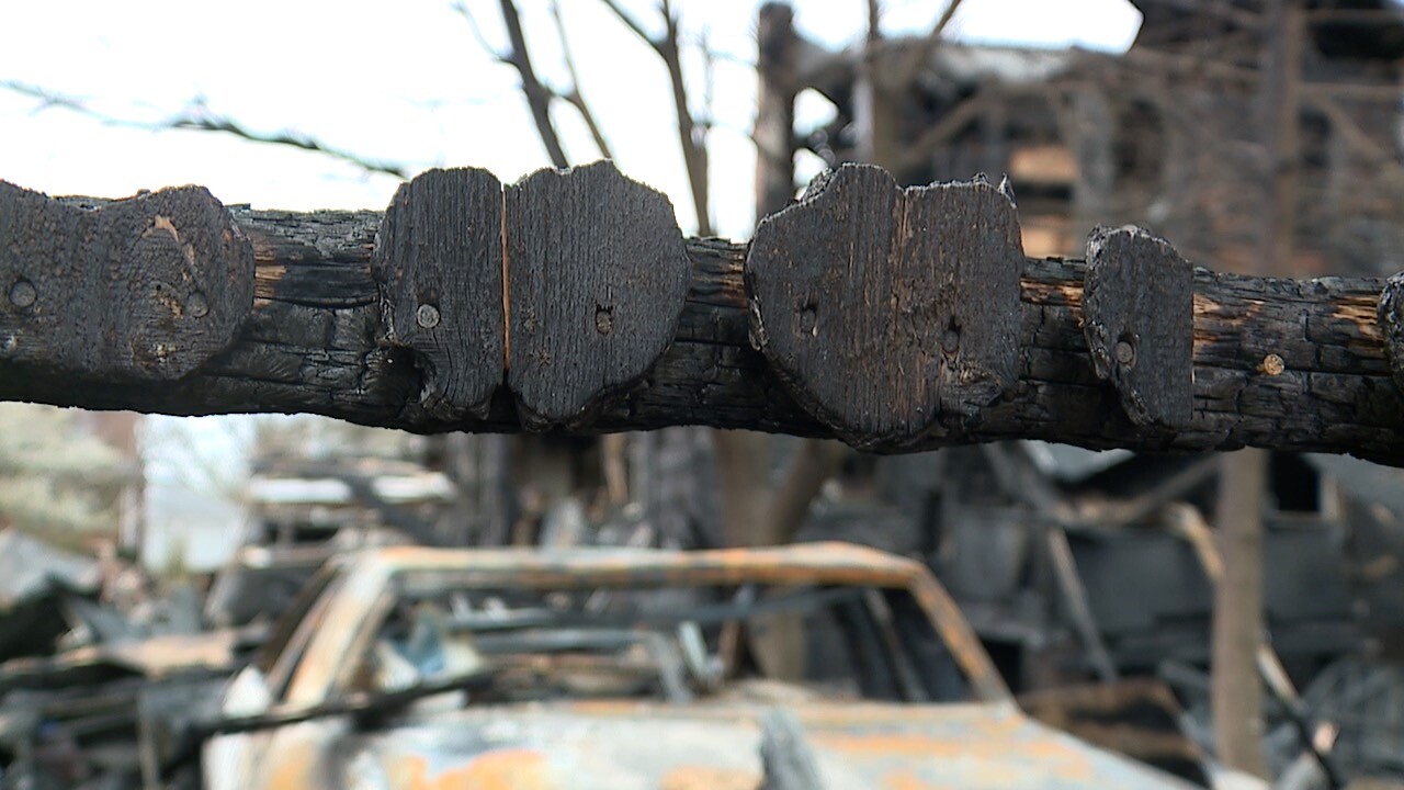 mannering ave fire 4.jpg