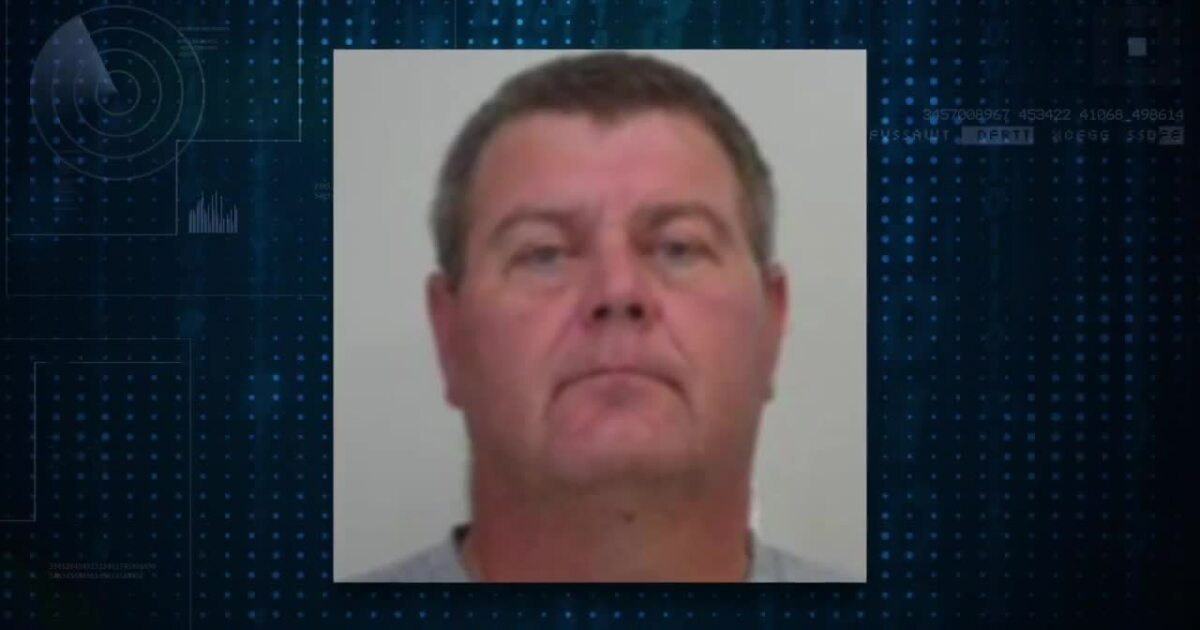 Man Arrested For Inappropriate Relationship With 8 Year Old Bloomfield Twp Girl Through Roblox - year old bloomfield twp girl roblox police uniforms how to get robux Man Arrested For Inappropriate Relationship With 8 Year Old Bloomfield Twp Girl Through Roblox - roblox police uniforms how to get robux