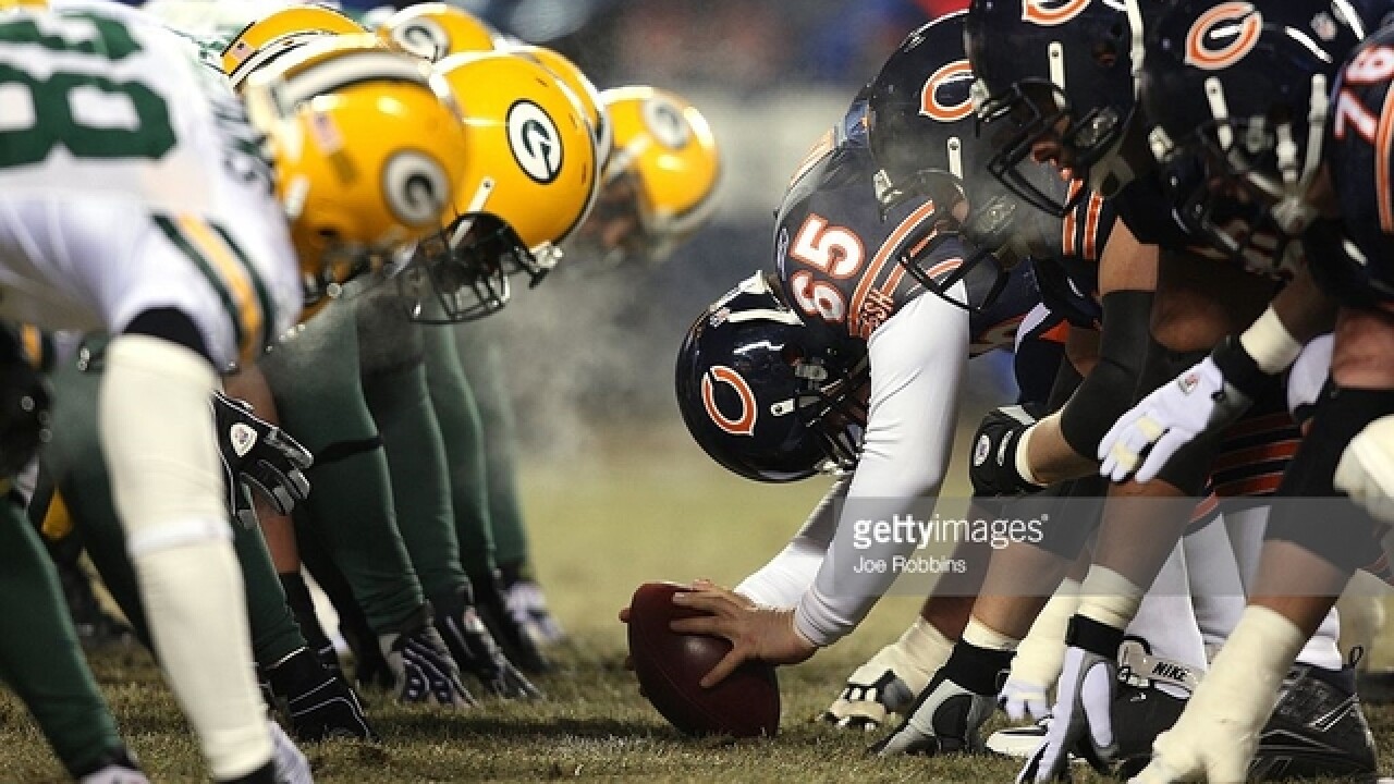Packers Vs Bears The Anthem The O Line And A Historic Rivalry