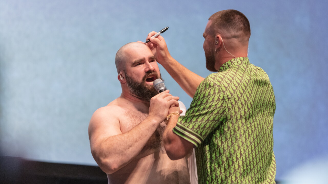 Jason Kelce and Travis Kelce.jpg