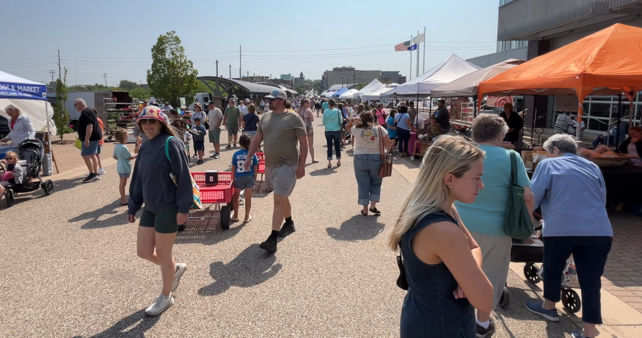 SUMMER SAVINGS: Four ways to make your dollar go further at the farmers market