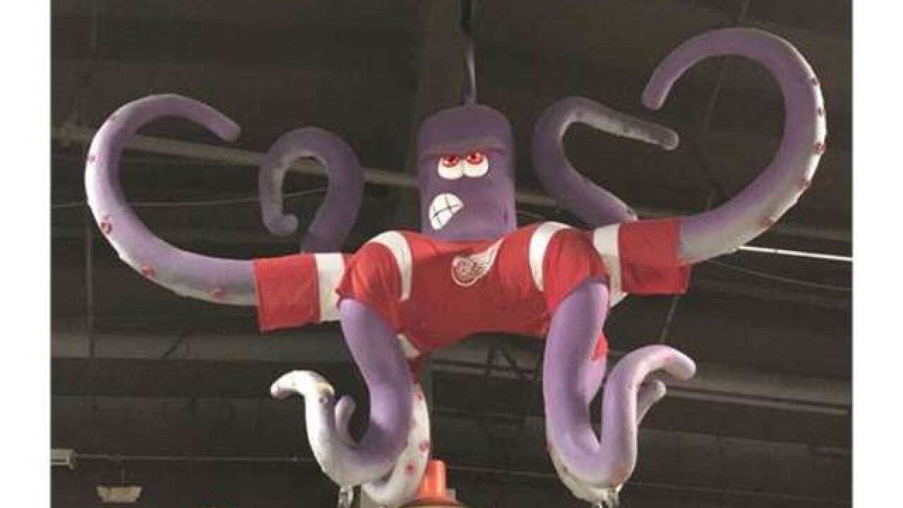 'Al the Octopus' fetches over $7K at JLA auction