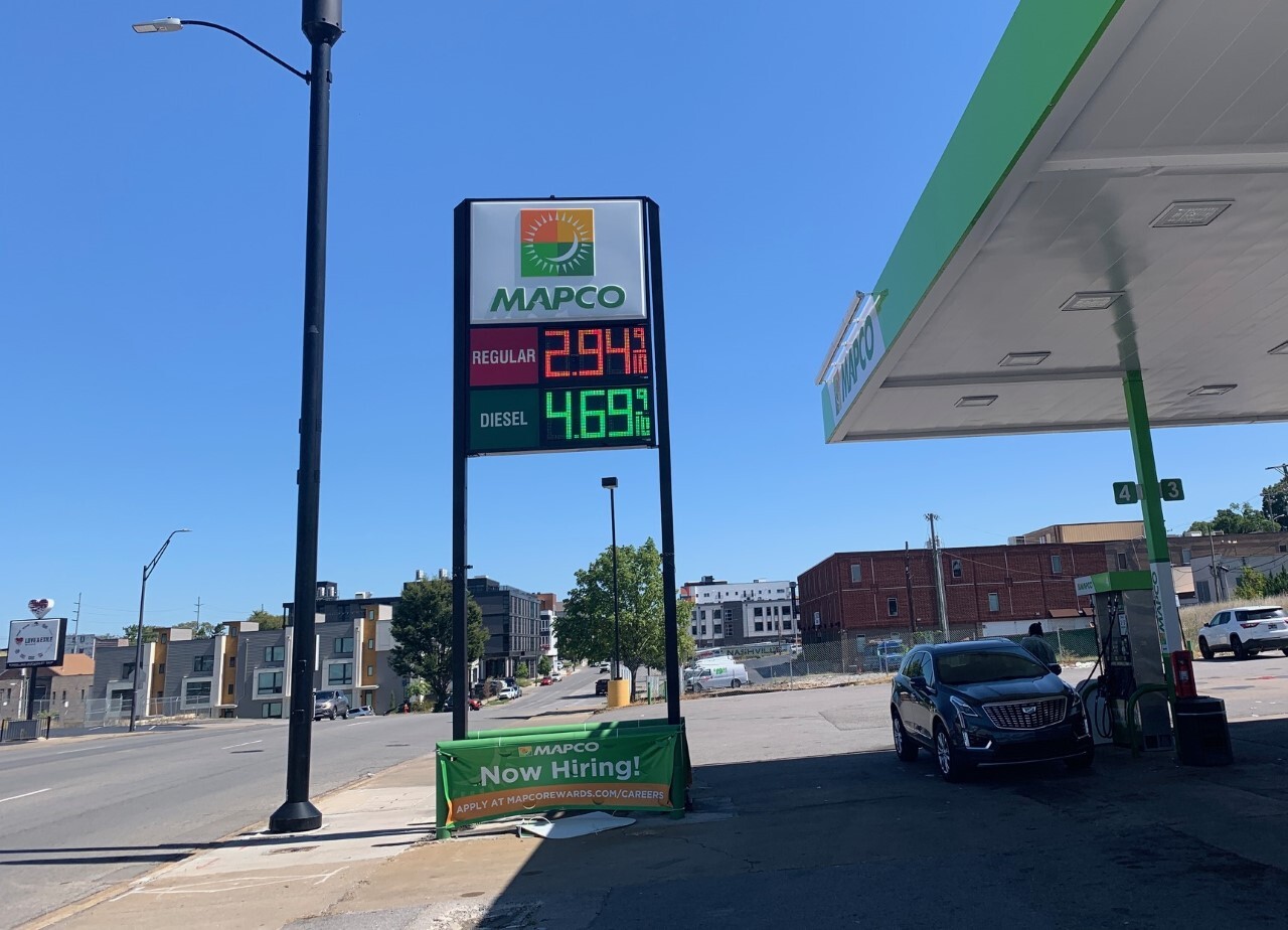 Nashville gas prices drop