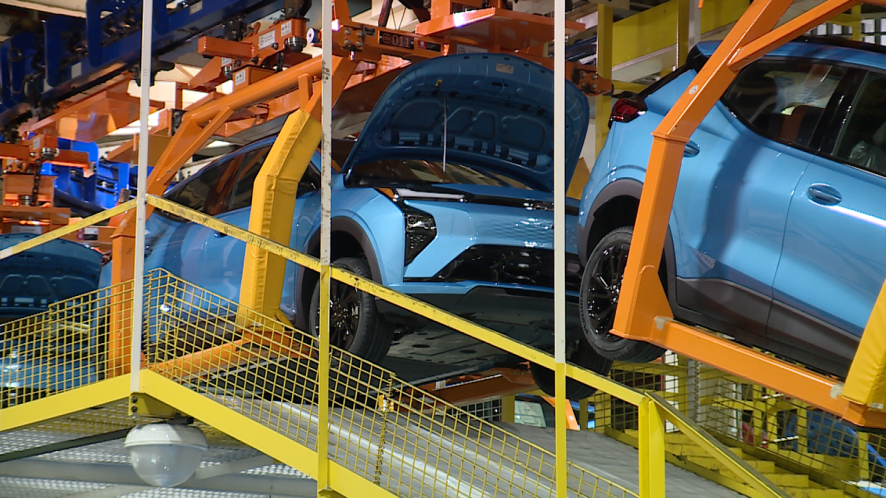 chevy bolt ev.png