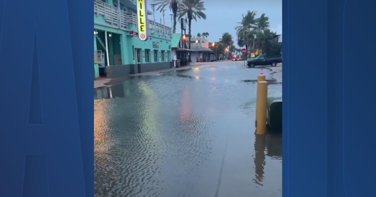 Residents along the beaches waking up to flooding after heavy rains overnight - Vimarsana News