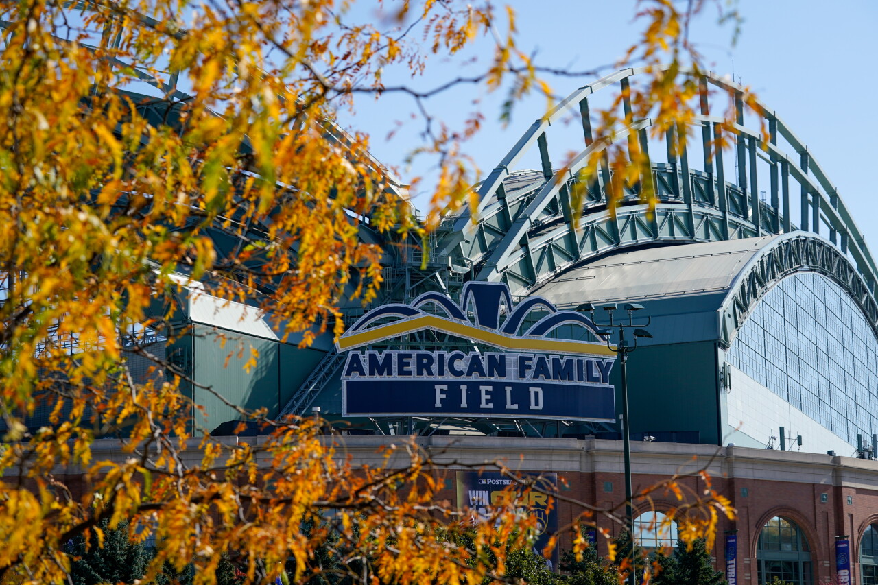 NLCS Dodgers Brewers Baseball