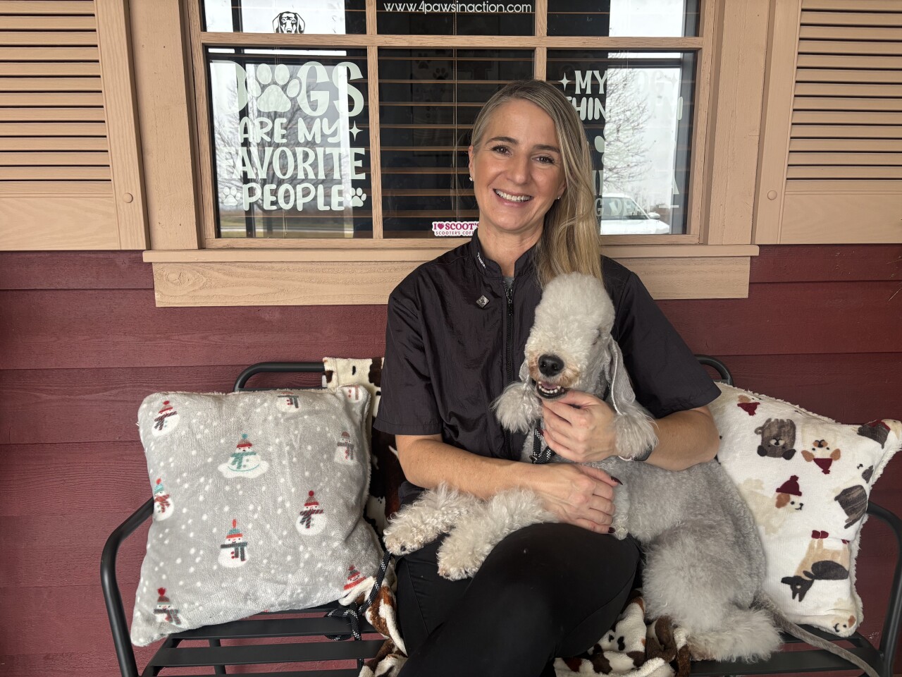 Andrea Rich of SE Wisconsin and her dog Delta win best in show for the Terrier group at the National Dog Show Presented by Purina