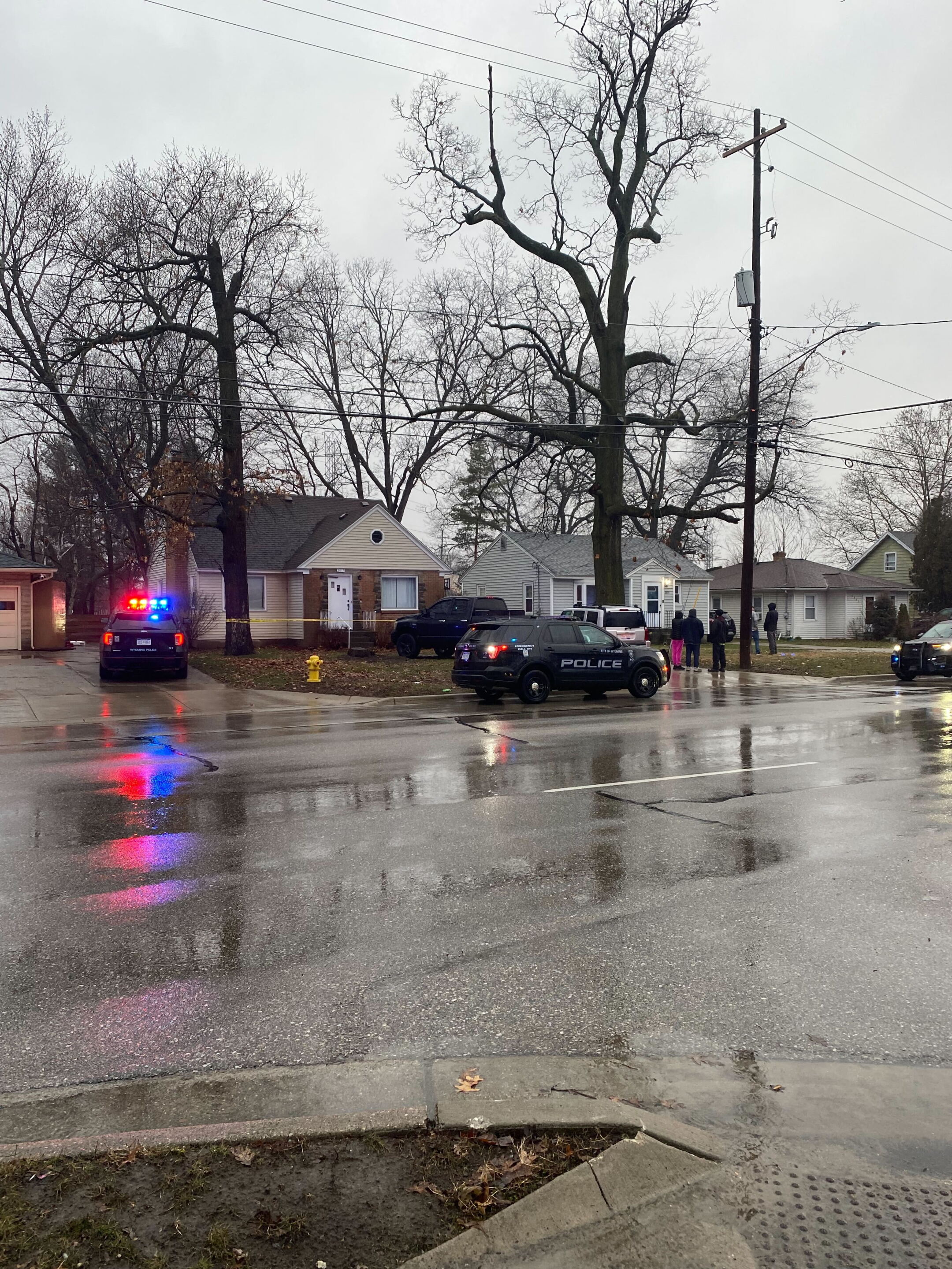 Wyoming police identify 2 men found shot, killed in driveway