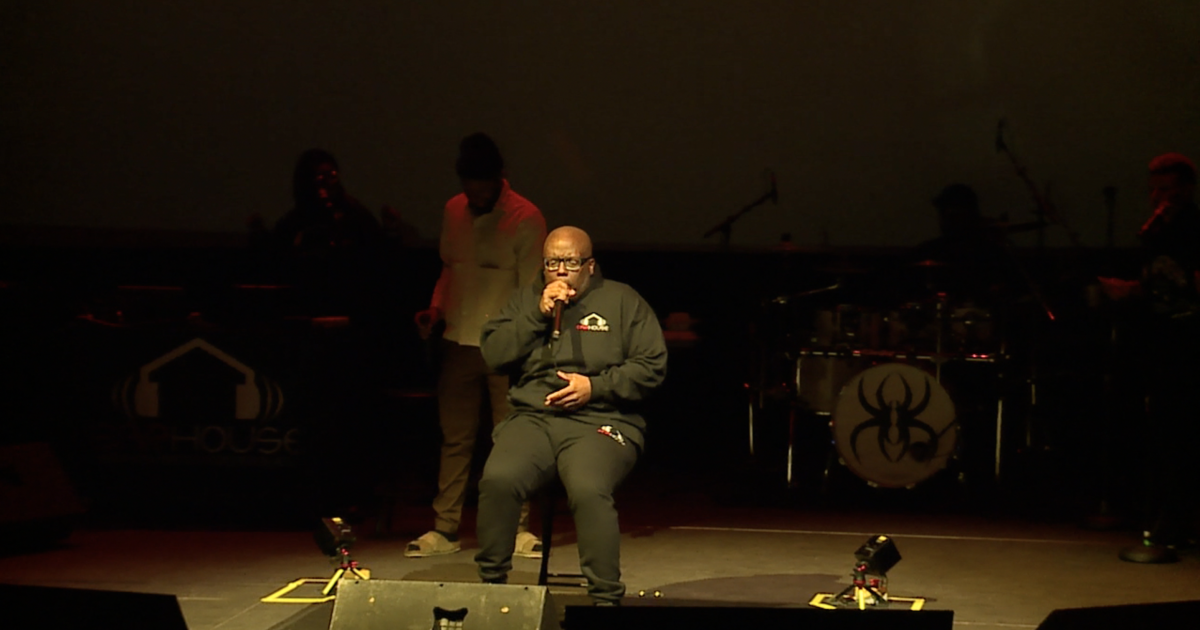 ‘It’s like having a mirror’: KC artist Krizz Kaliko spreads mental health awareness through song ‘It’s like having a mirror’: KC artist Krizz Kaliko spreads mental health awareness through song