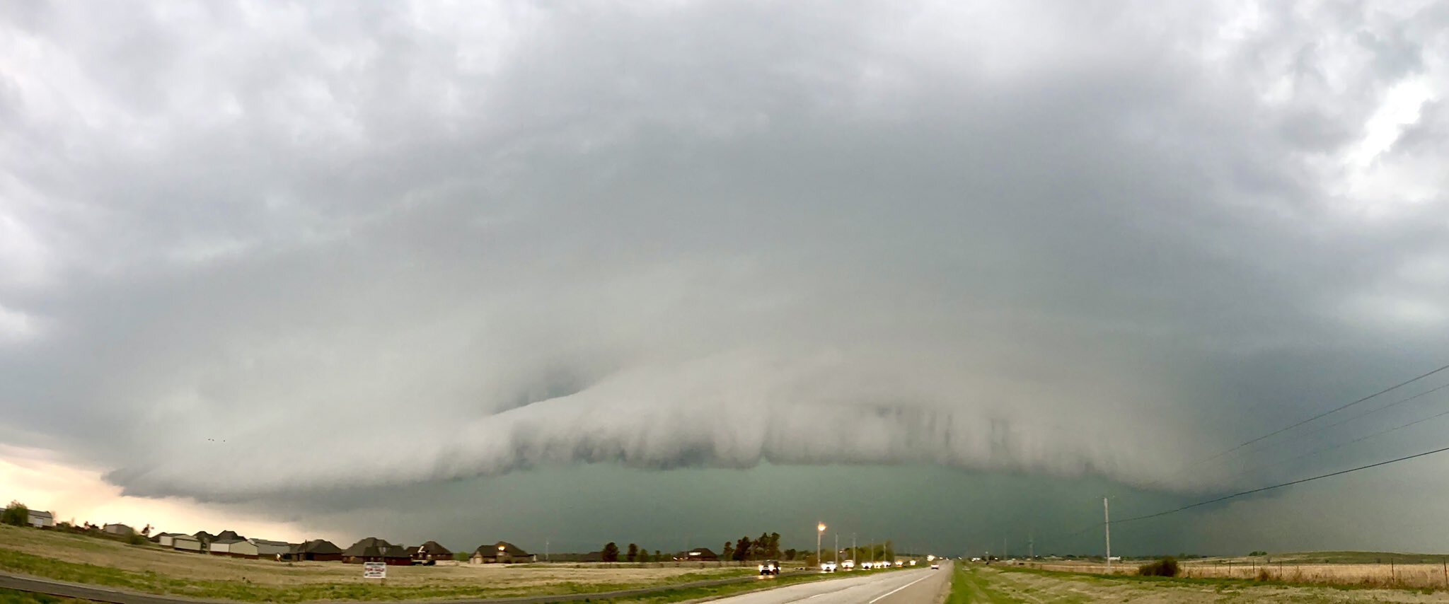 shelf cloud.jpg