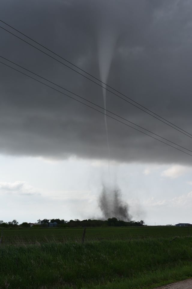 Landspout1.jpg