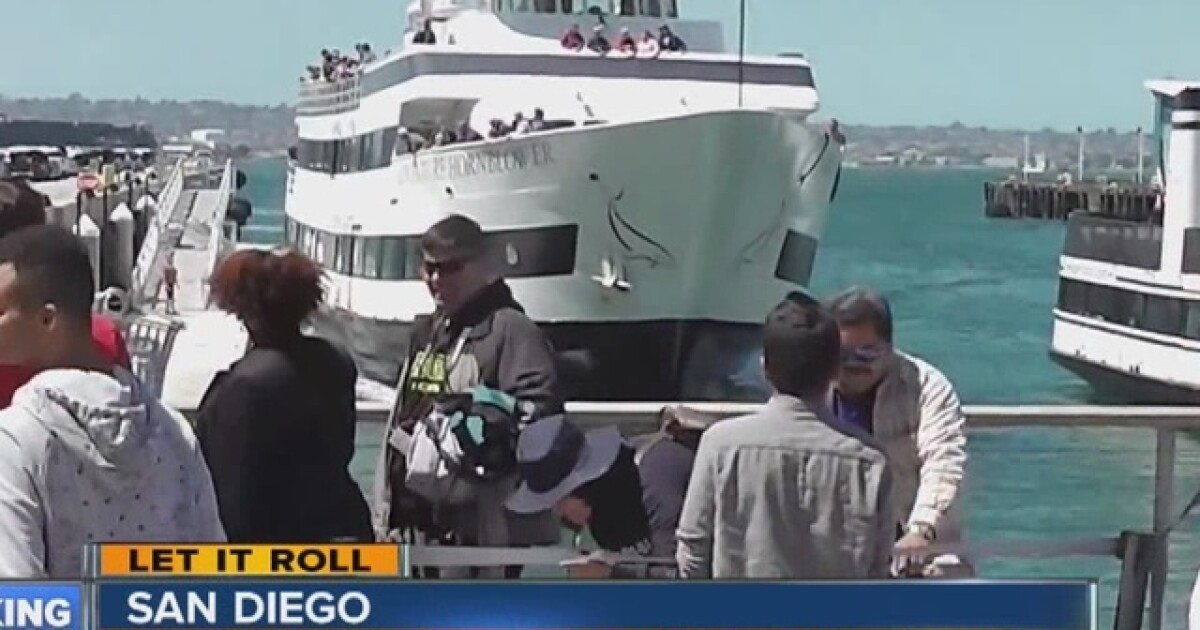 7 injured as cruise boat crashes into pier