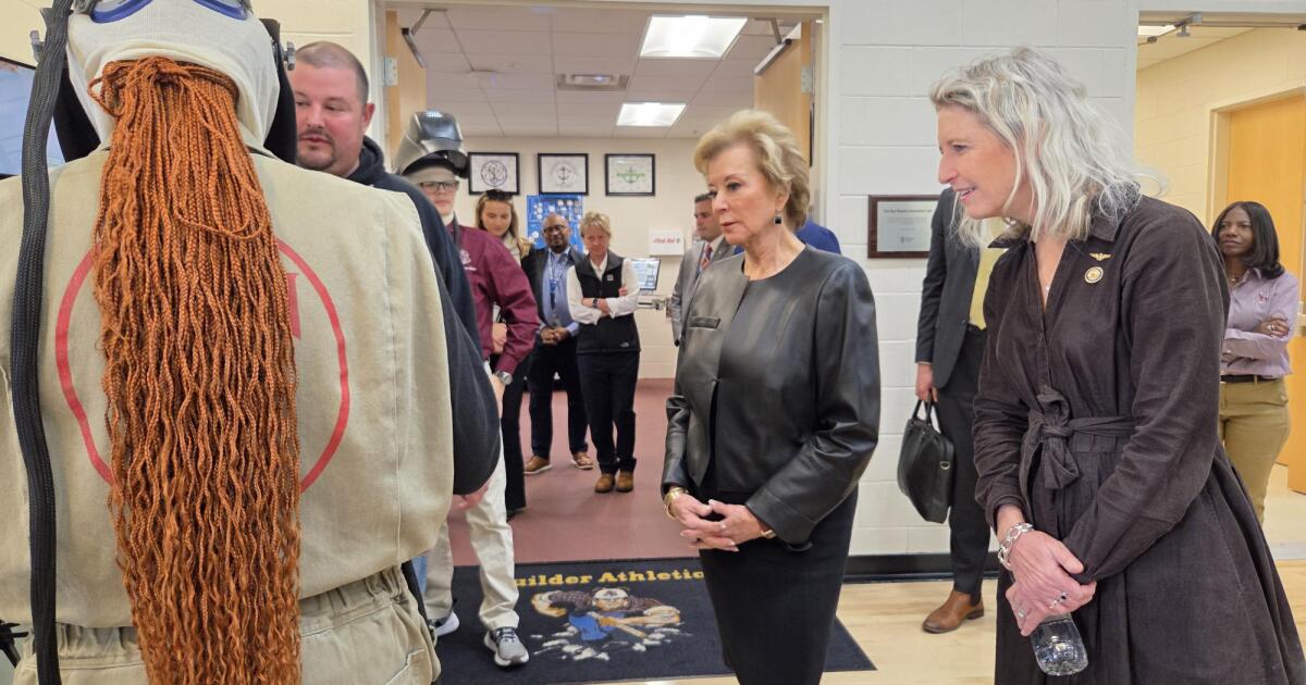 Only on 3: U.S. education secretary tours Newport News Shipbuilding Apprentice School