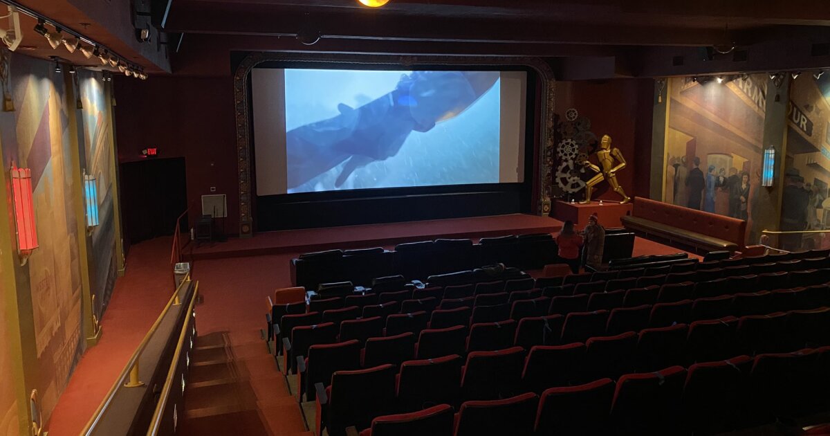 Chiefs fans rent out theater rooms to watch Super Bowl LV