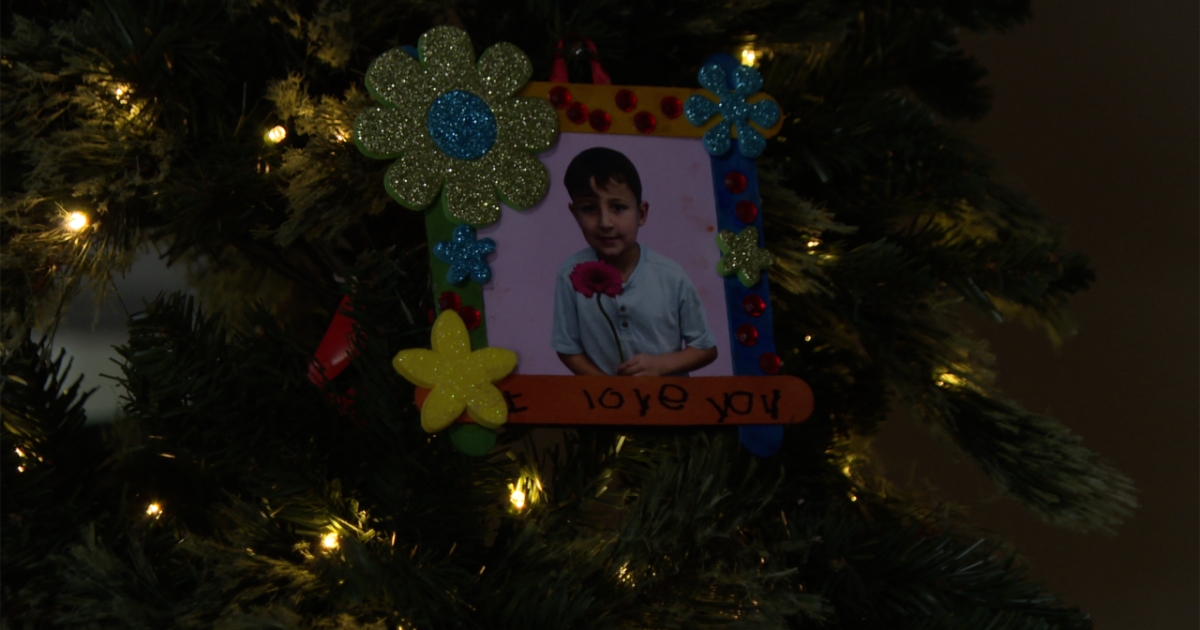 Bakersfield Families Receive Early Christmas Surprise Through Healthy Rooms Project