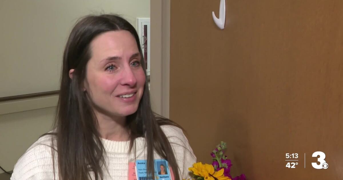 Sentara Leigh nurse honored for supporting postpartum moms