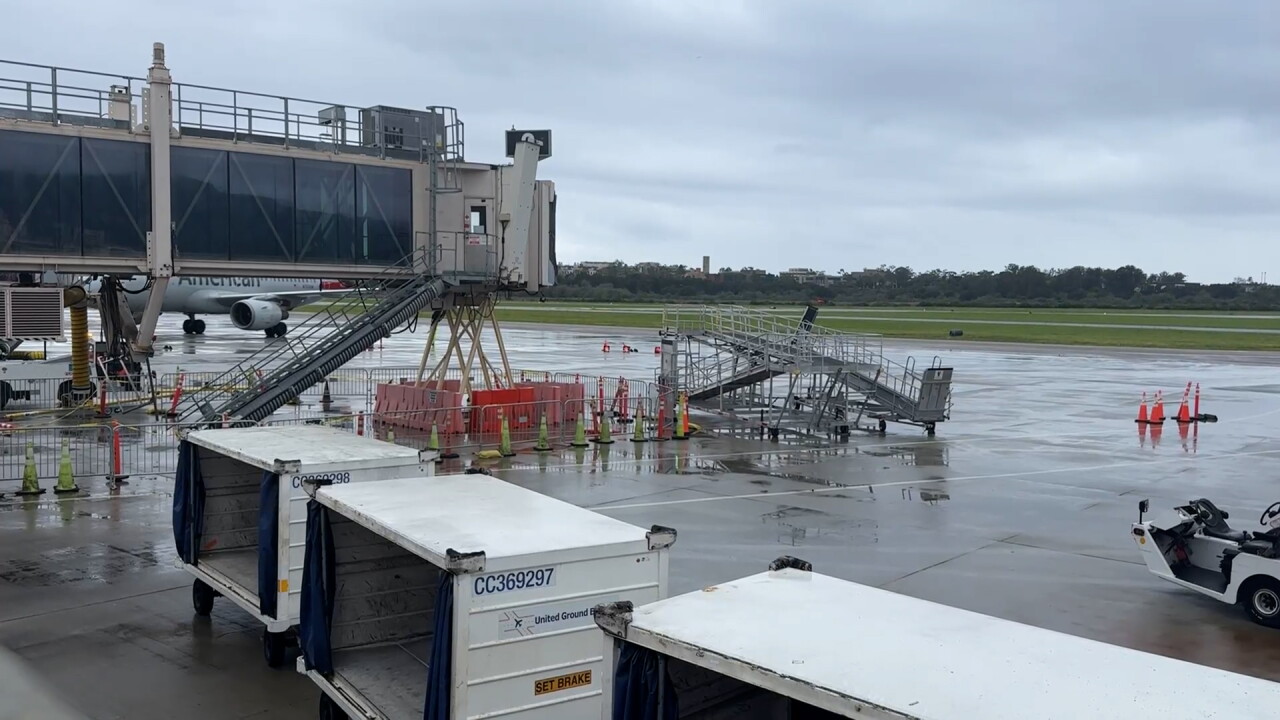 rain airport.jpg