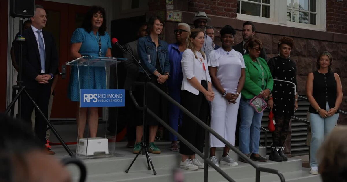 Fox Ridge Elementary Fox Elementary reopens 3 years after devastating fire: 'We are excited'