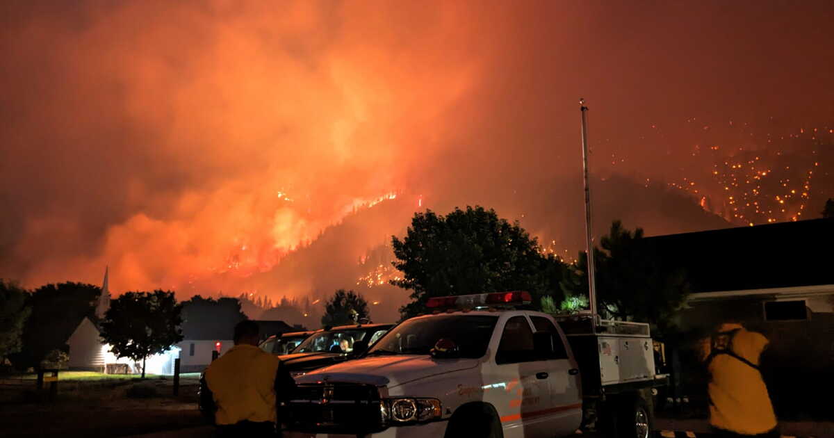 Wildfire near Paradise explodes to nearly 12,000 acres - Vimarsana News