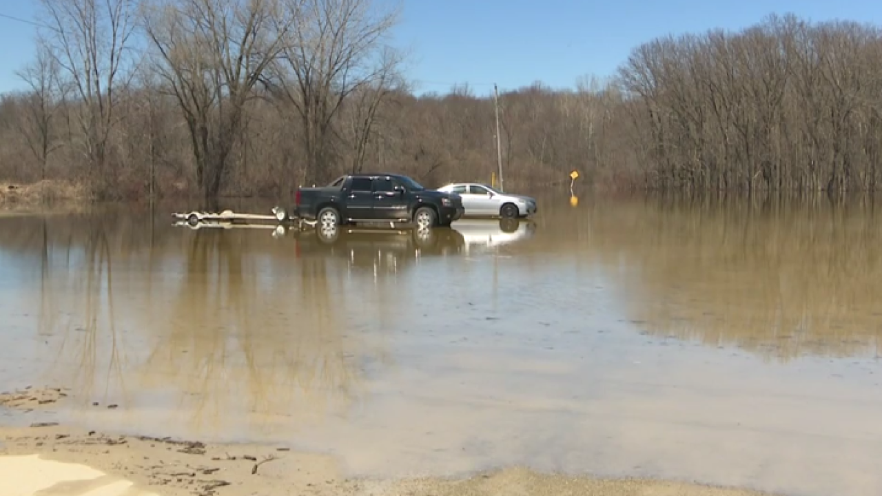 Wolf River flooding in Shiocton