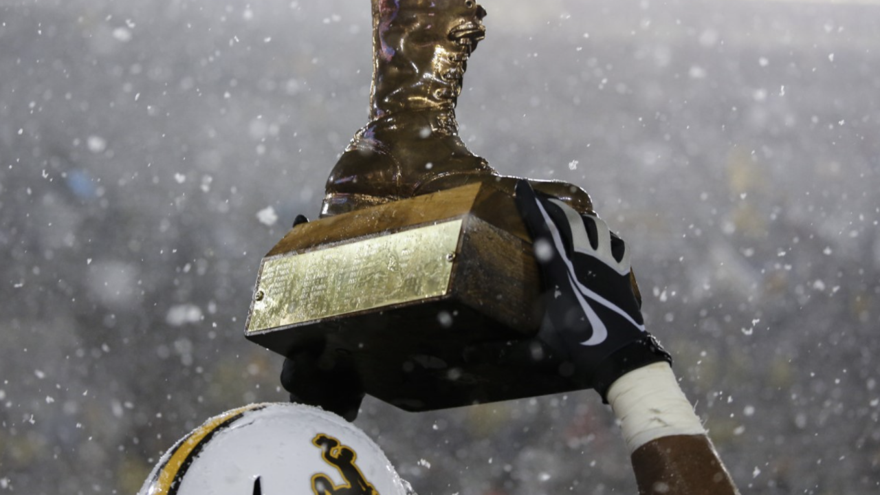 UW Bronze Boot.png