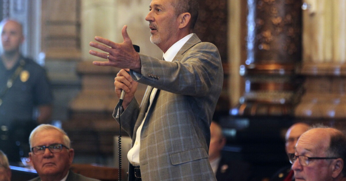 GOP lawmakers in Kansas move to override the veto of a ban on gender-affirming care for minors - Vimarsana News