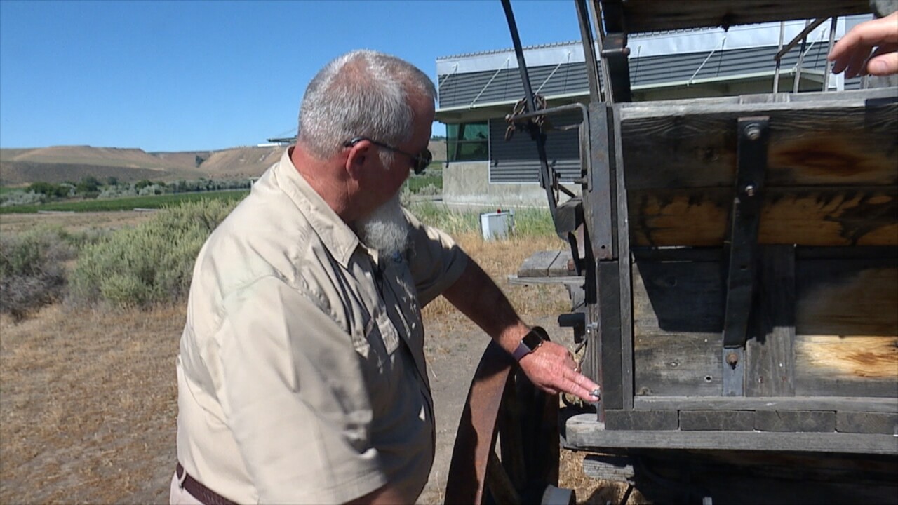 Oregon Trail wagon converted to cross the Snake River