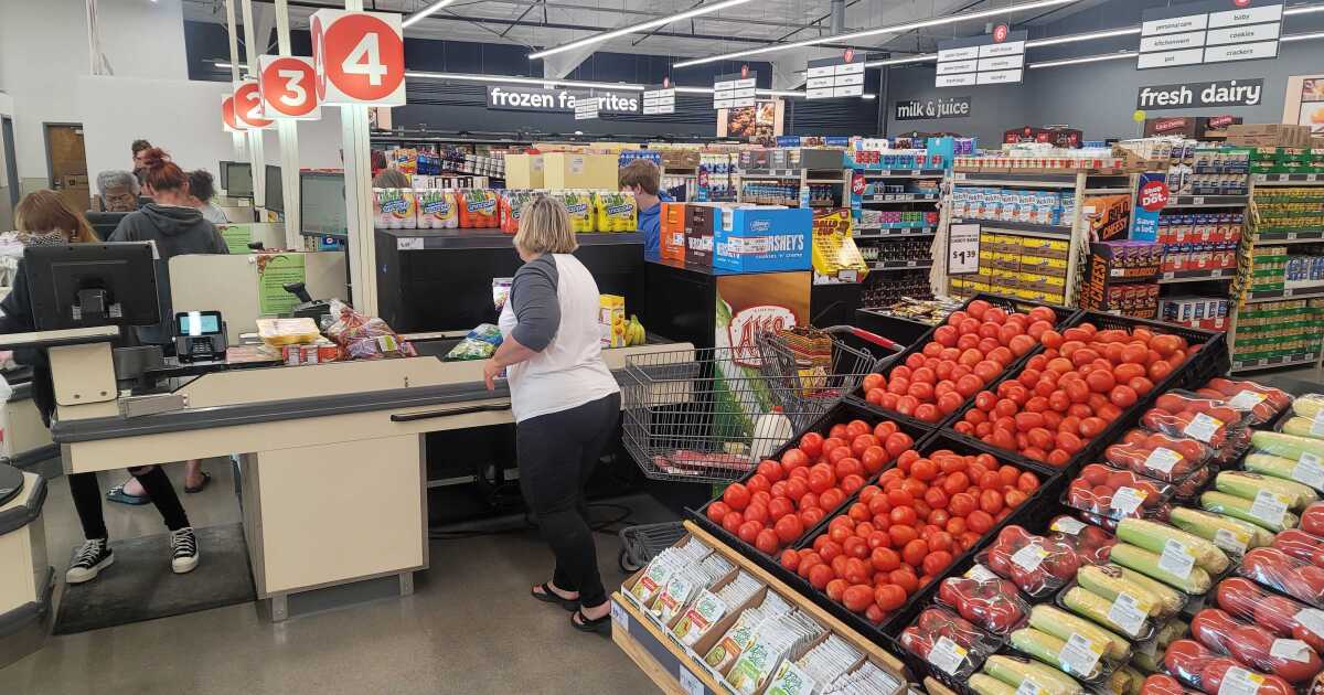 Carlisle grocery store back open nearly 2 years after flood