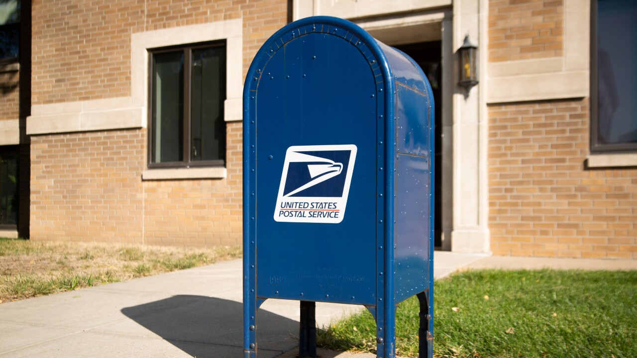 New blue mailboxes confuse, frustrate postal customers