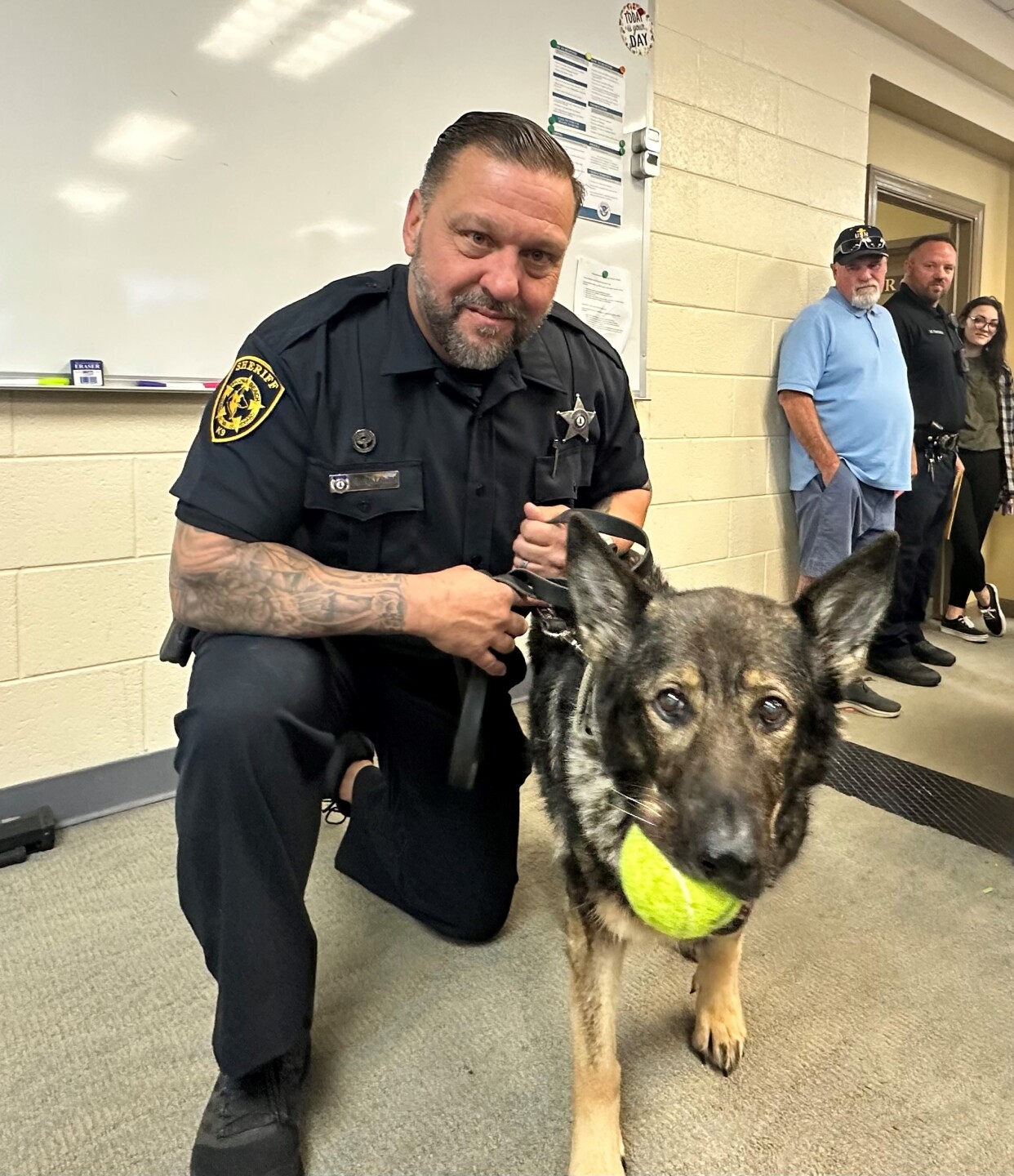 K-9 Candy dies of cancer after having final farewell with Virginia Beach Sheriff's Office
