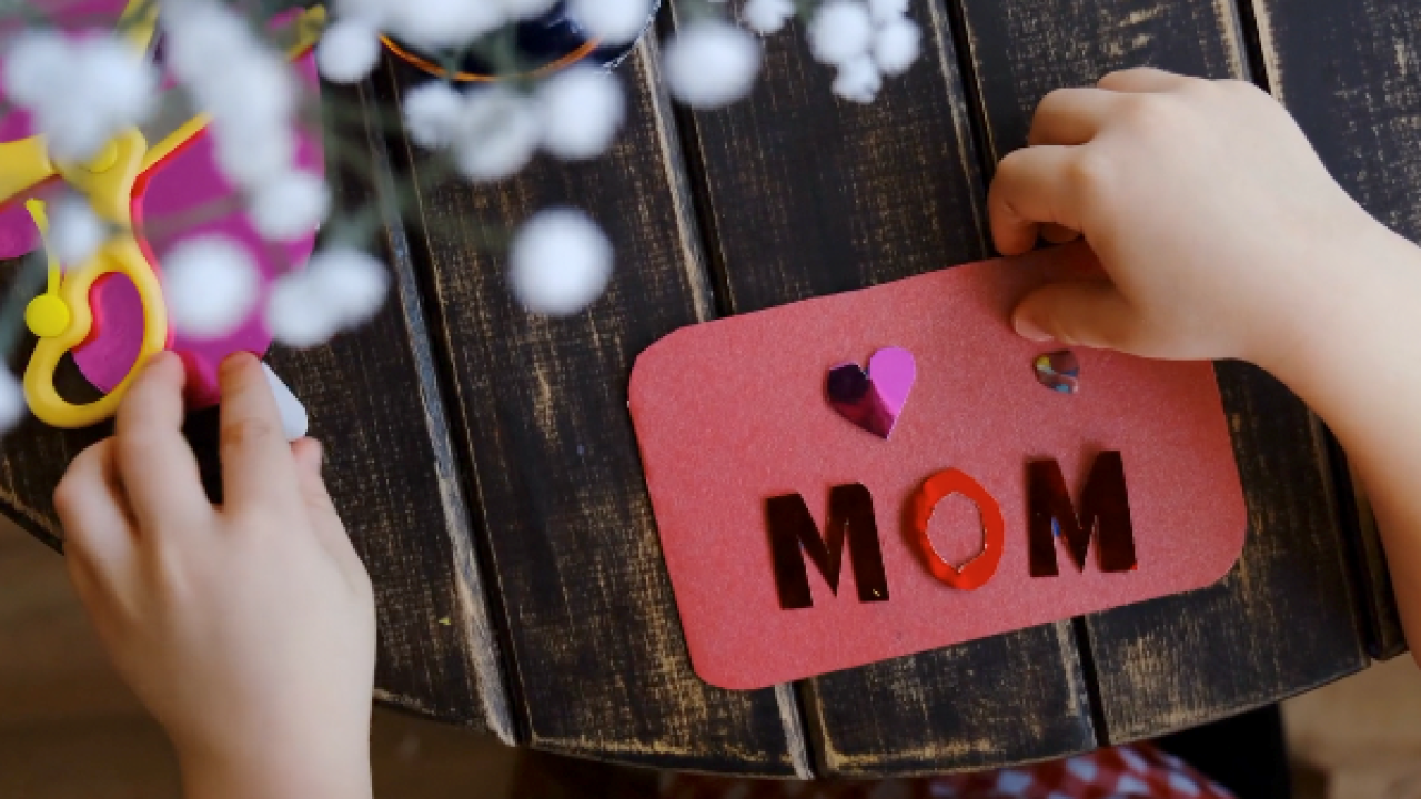 mom.png