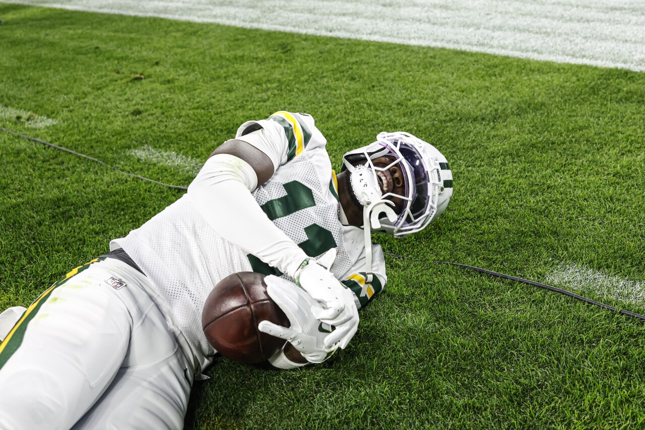 Commanders Packers Football