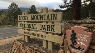 Rocky Mountain National Park sign