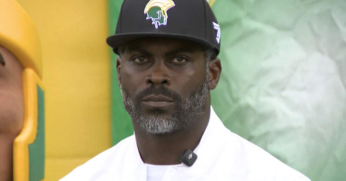 Nearly three decades after taking on UVA as a player, Vick leads Norfolk State against Cavaliers