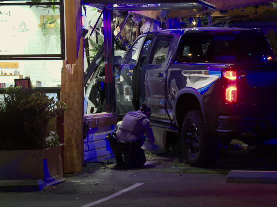 encinitas_gelato_truck_crash2_100825.png