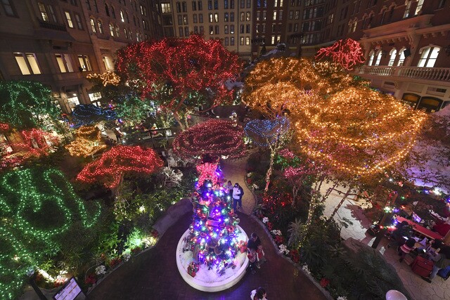 Photos Holiday Season In Las Vegas 2018