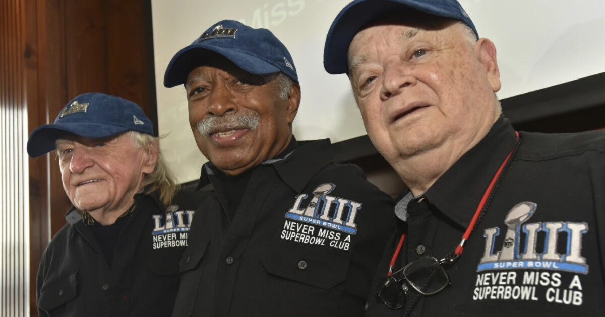 Three longtime friends have attended every Super Bowl — and don't intend to stop - Vimarsana News