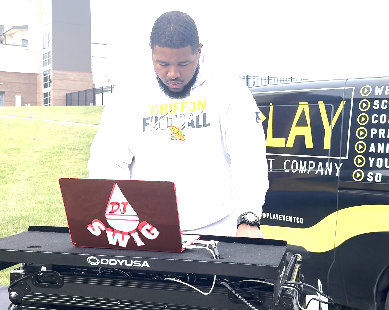 DJ turns pandemic challenge into thriving event business with nonprofit support