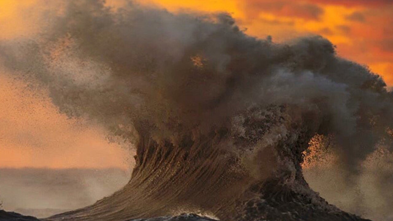 Photographer captures breathtaking liquid mountains on Lake Erie Photographer captures breathtaking liquid mountains on Lake Erie