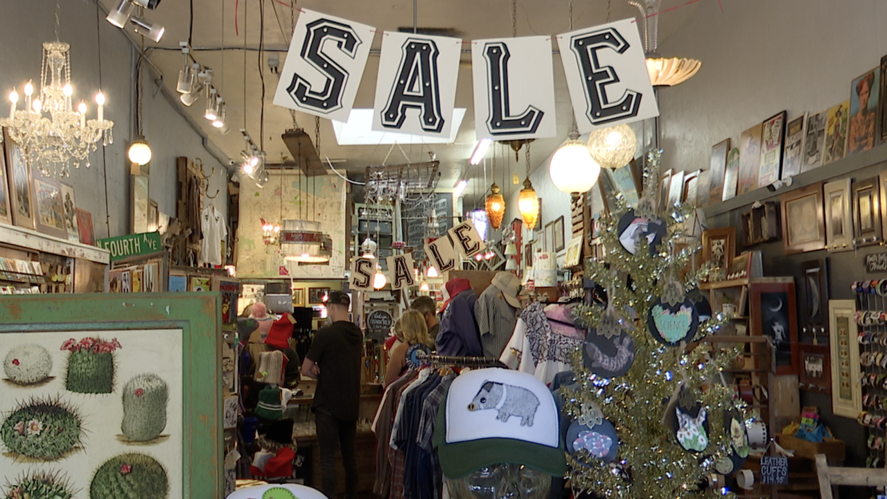 Fourth Avenue shops hold sales for Small Business Saturday