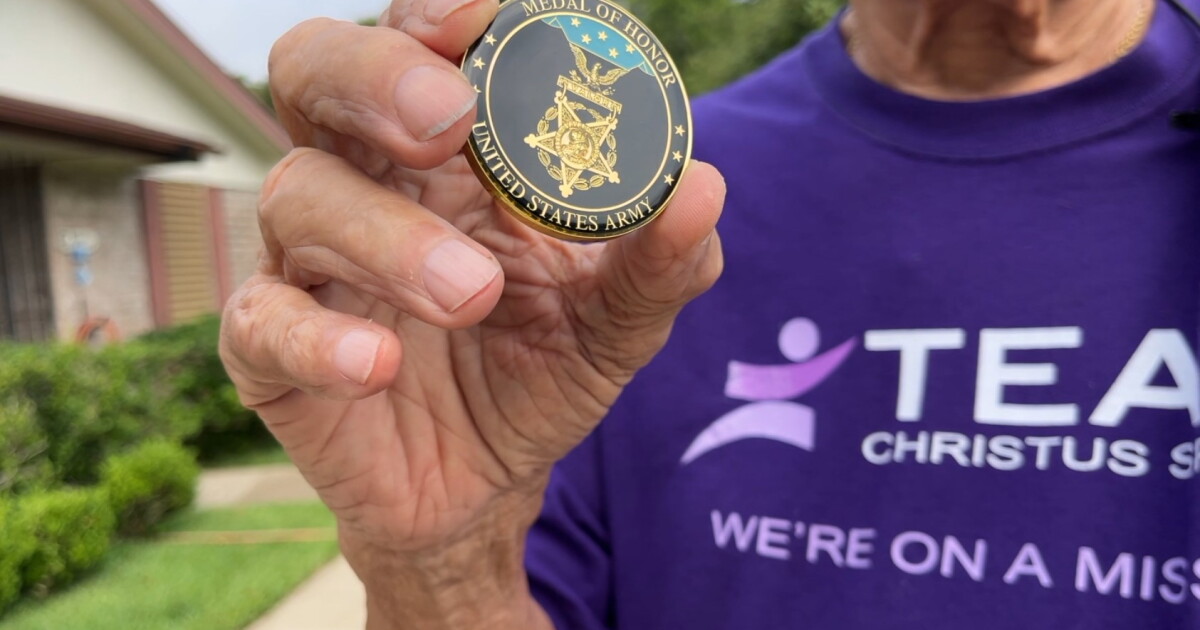 Unique military challenge coin returned to Medal of Honor recipient - Vimarsana News