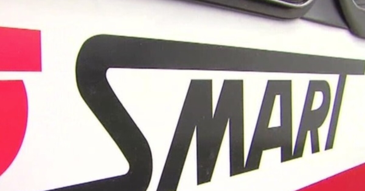 SMART bus providing students free rides in Wayne, Oakland and Macomb counties